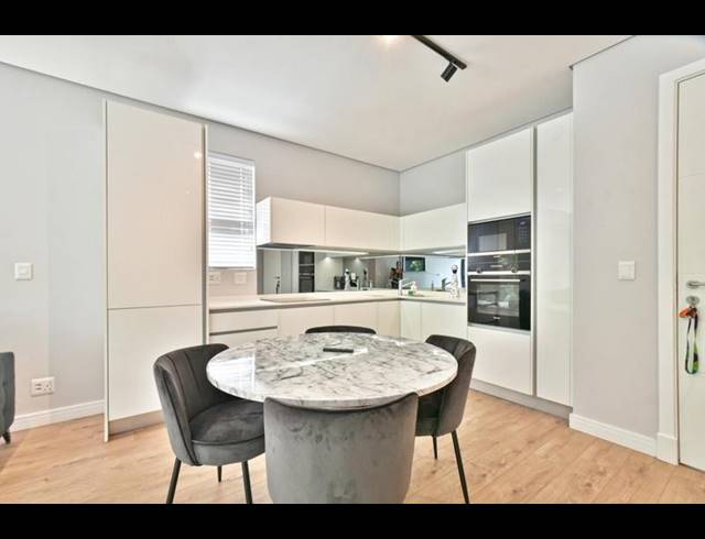 2 BEDROOM APARTMENT FOR SALE IN HOUGHTON